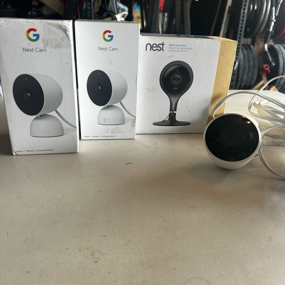 Google Nest Camera Indoor / Outdoor Surveillance Set system